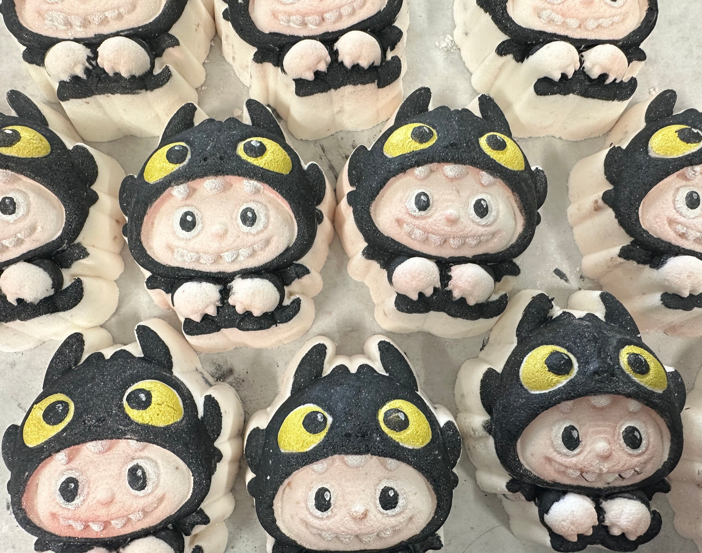 How To Train Your La-Bubu Bath Bomb