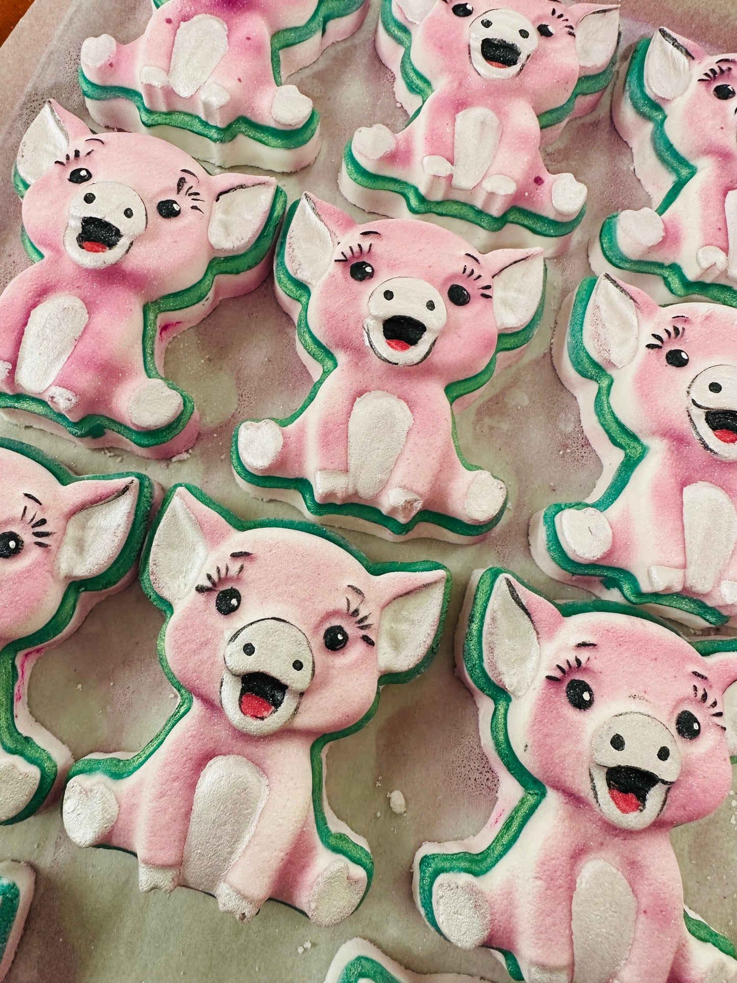 Penelope Pig Bath Bomb