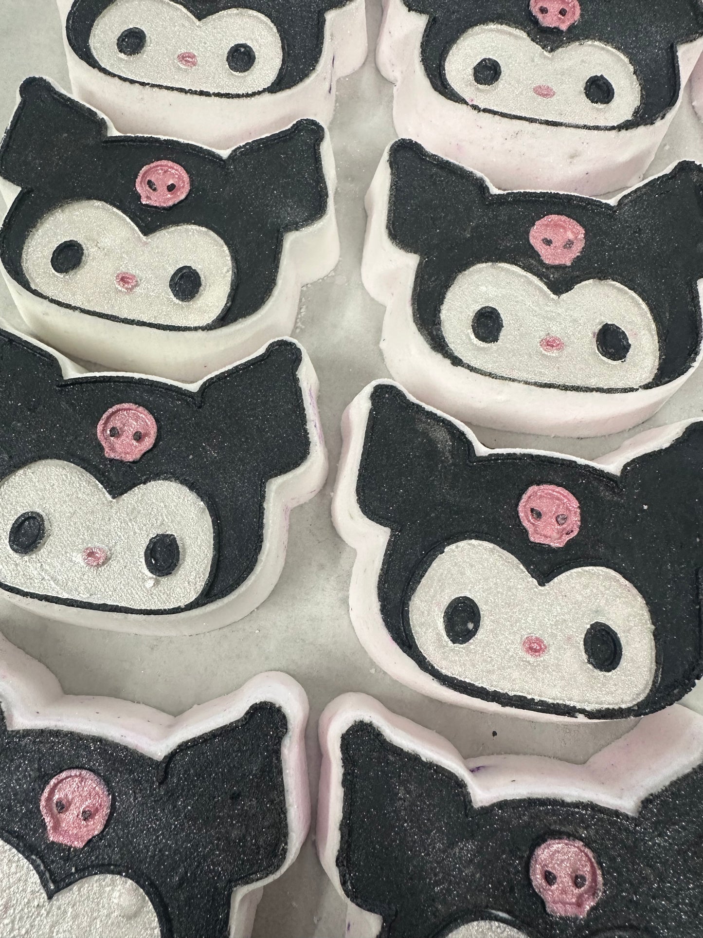 Kuro-Mi Bath Bomb
