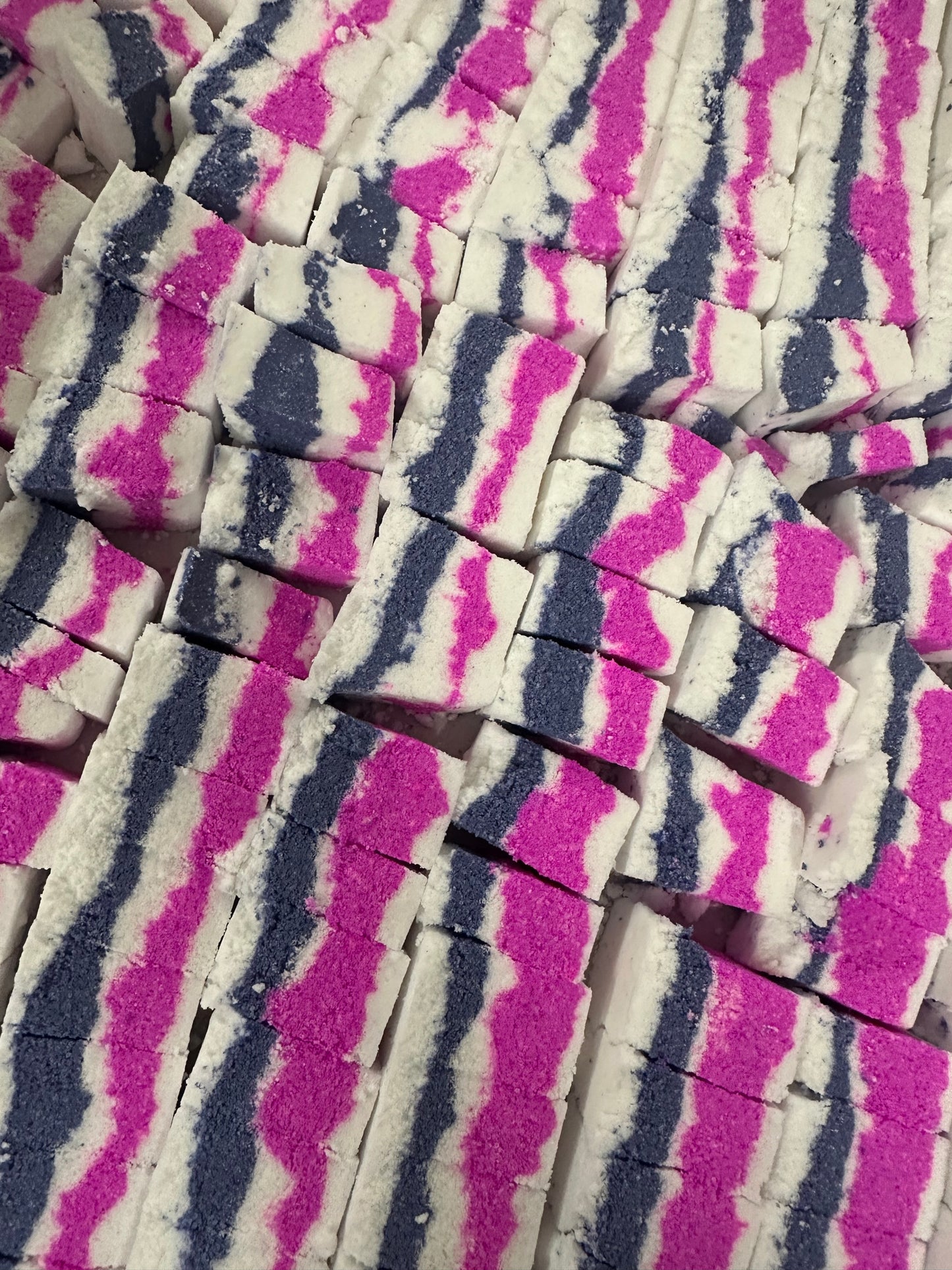 Blackcurrant & Pomegranate Bath Bomb Rocks