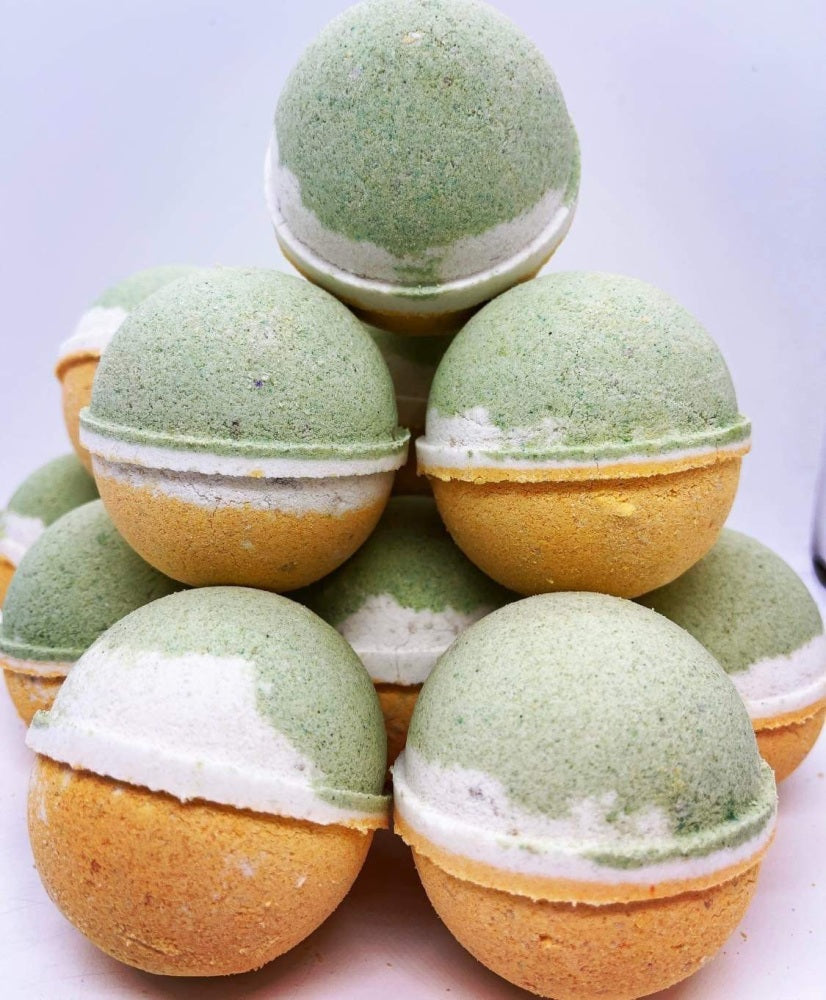 Coconut Lime Bath Bomb