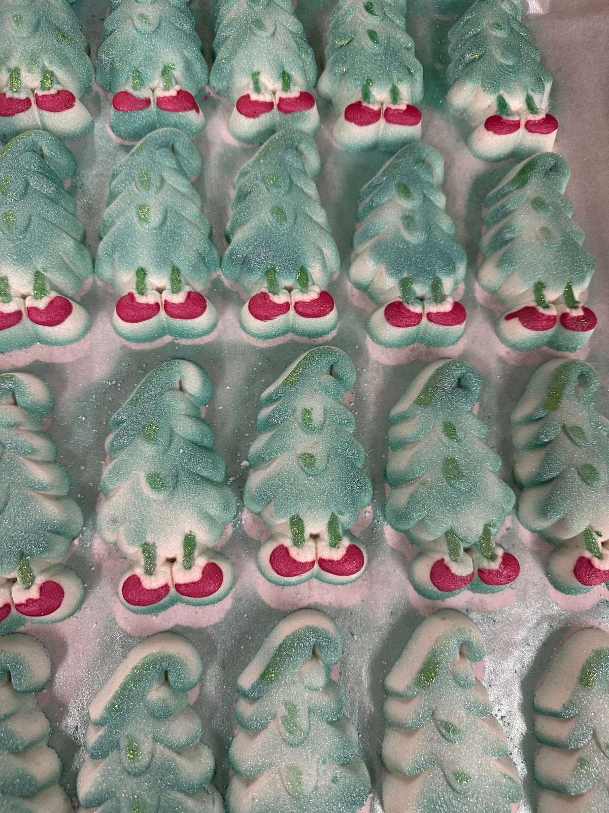 Grinch-Mas Tree Bath Bomb