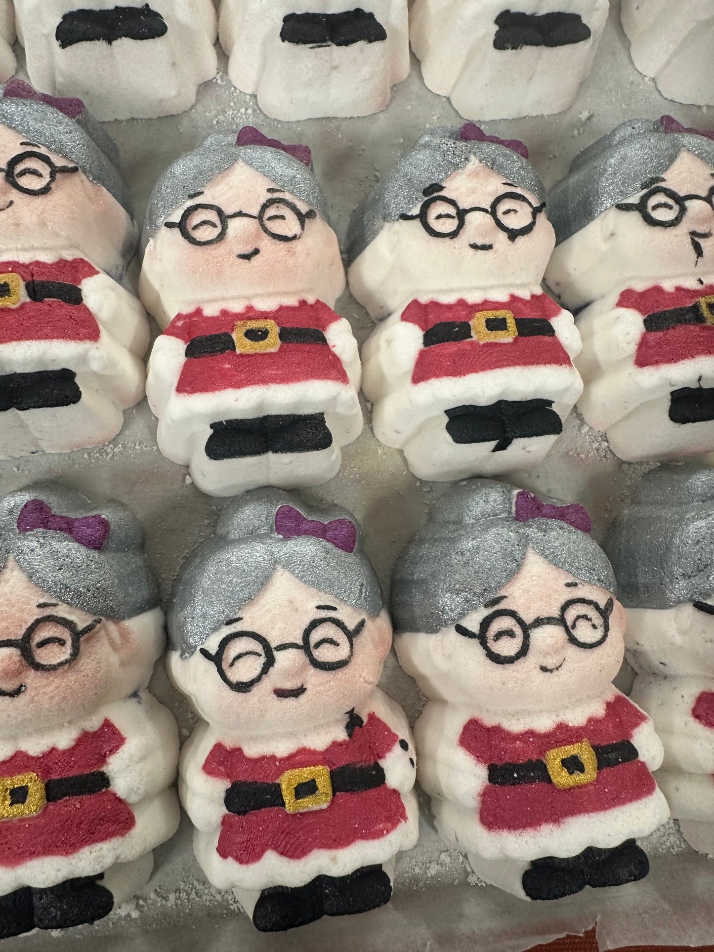 Mrs Claus Bath Bomb