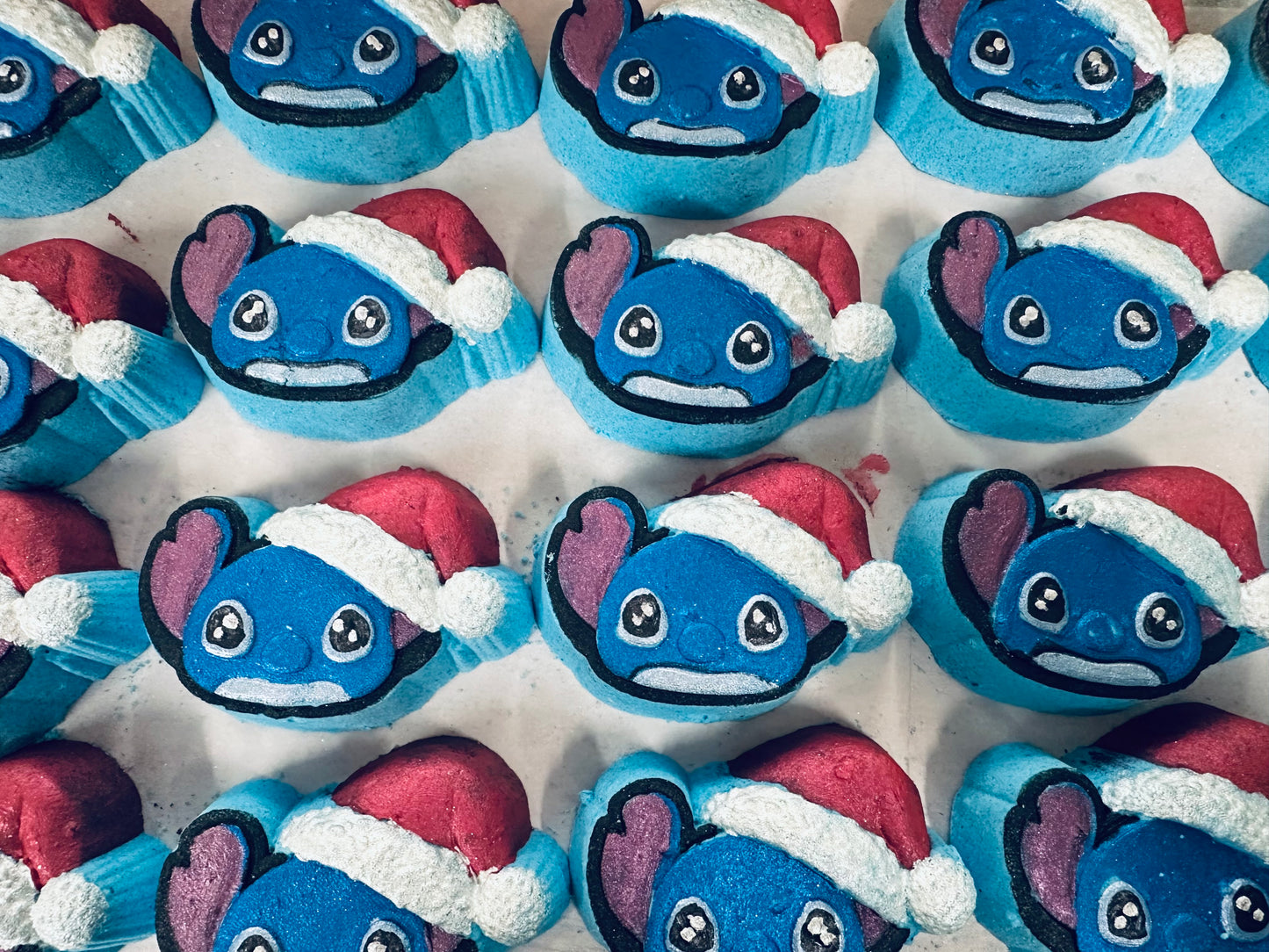 Christmas Stitch Bath Bomb