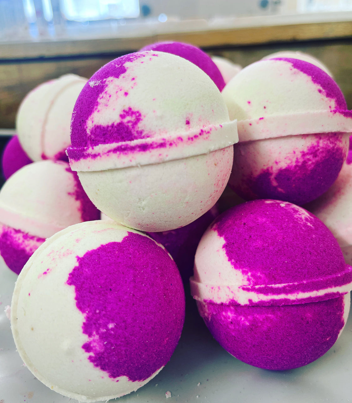 Strawberry & Lime Bath Bomb
